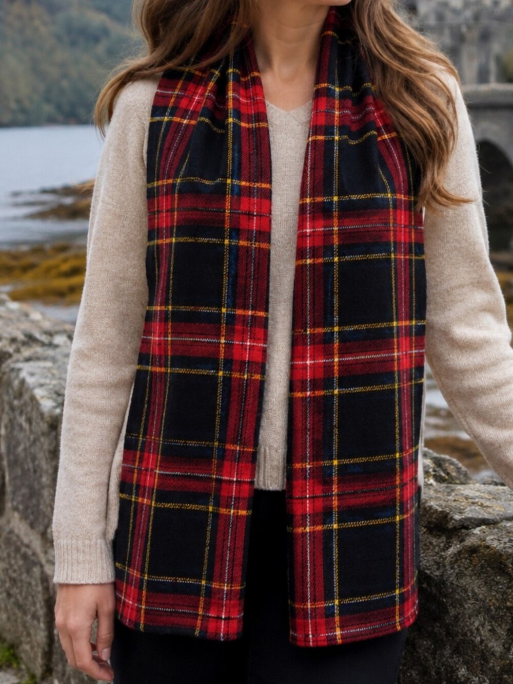 Vintage Scottish Tartan Plaid‎ Scarf Womens One Size Red Navy Check Winter Wrap